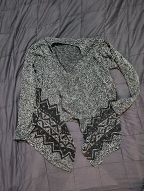 H&M Black & Gray Open-Front Knit Cardigan with Geometric Hem